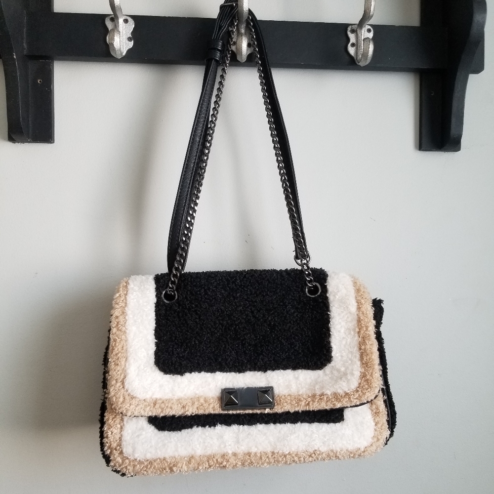 👜 TEDDY CROSSBODY HANDBAG
